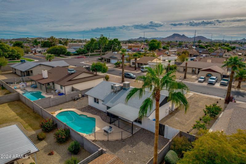 33-web-or-mls-544 e morrow dr -34