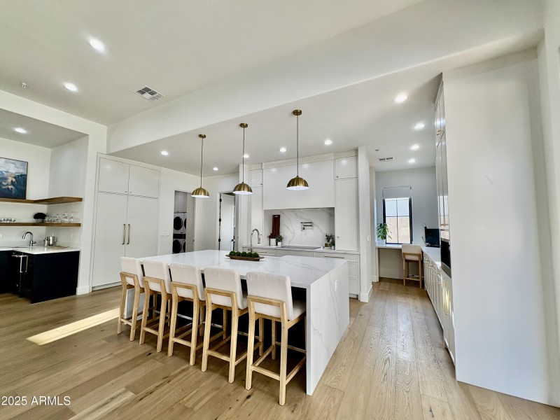Ample space for all to cook together