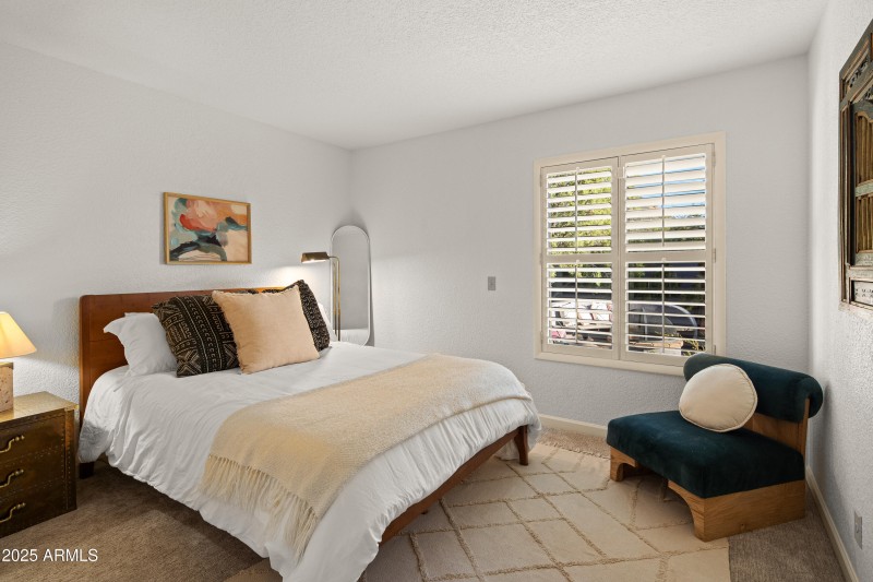 JL_205ConchoDr-interiors-Bedrooms-03 (1)