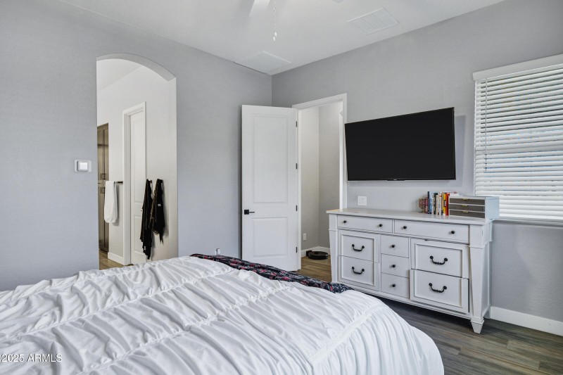 23146 E Mayberry Rd-24