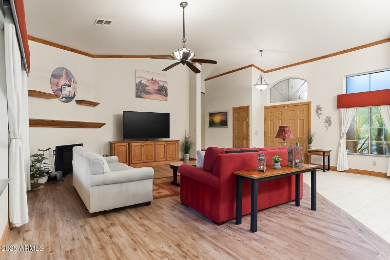 Living room 1