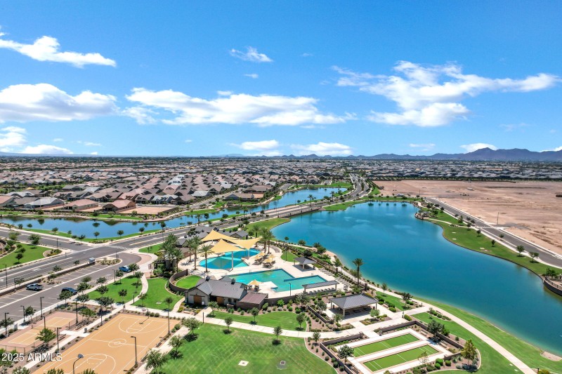 23146 E Mayberry Rd-55