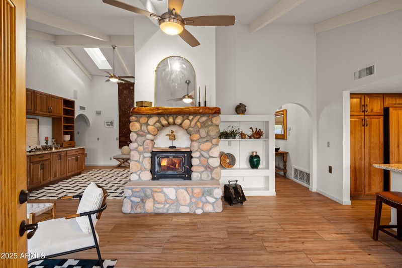 JL_205ConchoDr-interiors-CommonAreas-01