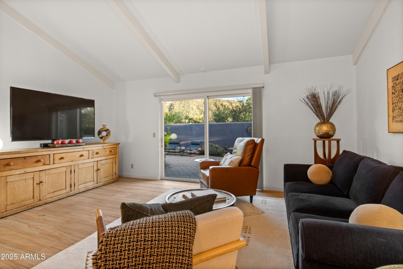 JL_205ConchoDr-interiors-CommonAreas-13