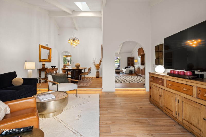 JL_205ConchoDr-interiors-CommonAreas-14