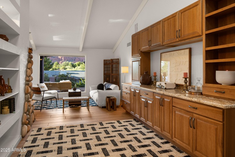 JL_205ConchoDr-interiors-CommonAreas-18