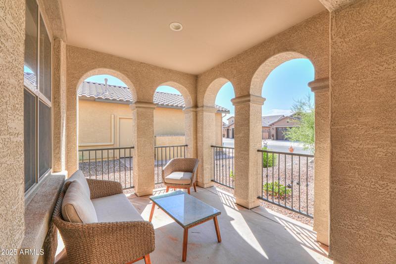 Front sitting area