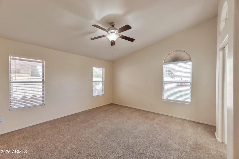 17-web-or-mls-QP- 780_8407