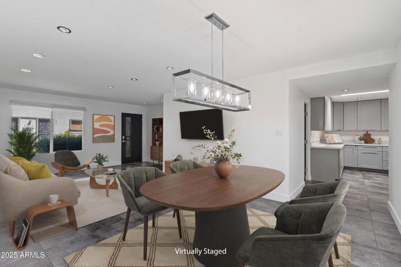 Living/Dining V. Staged