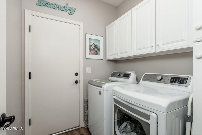 10035 E Janice Way - 23