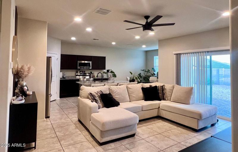 16d32c23-f884-4a1d-9621-83832753137f