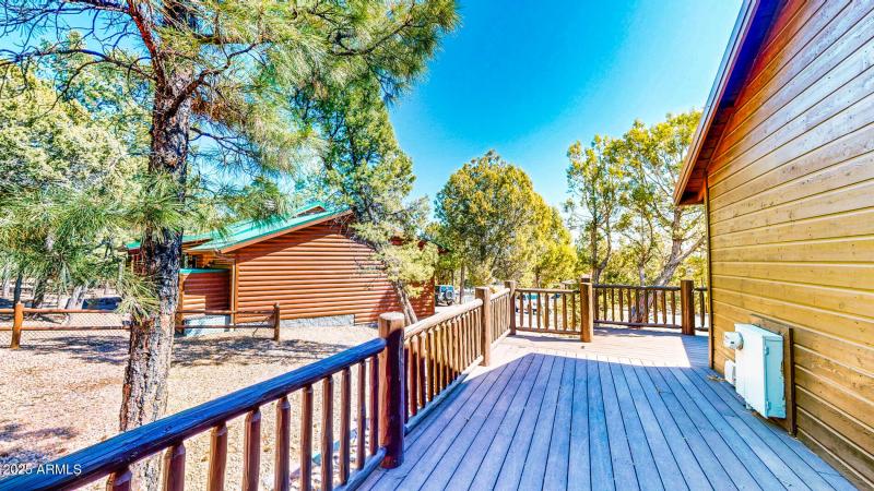 4760-W-Bison-Ln-03112025_140453_Photolem