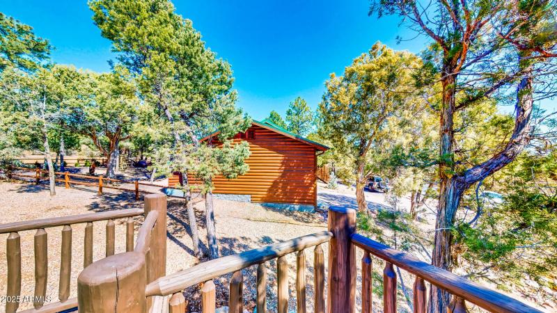 4760-W-Bison-Ln-03112025_140936_Photolem