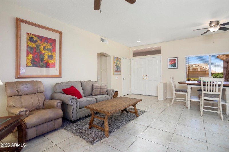 08-15252 W Via Montoya