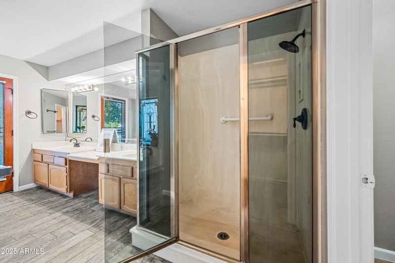 17.5 Master bathroom shower