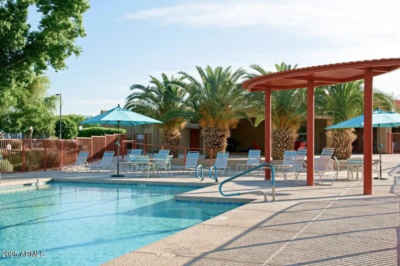 Cresent Run Pool