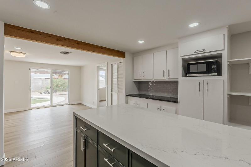 10-web-or-mls-Surrey-10