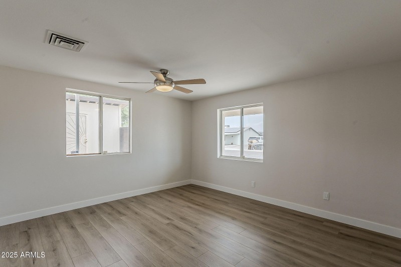 21-web-or-mls-Surrey-21