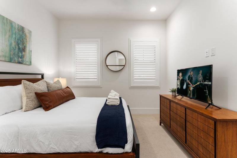 PropertyImageCo_4007N34thSt_WEB-37