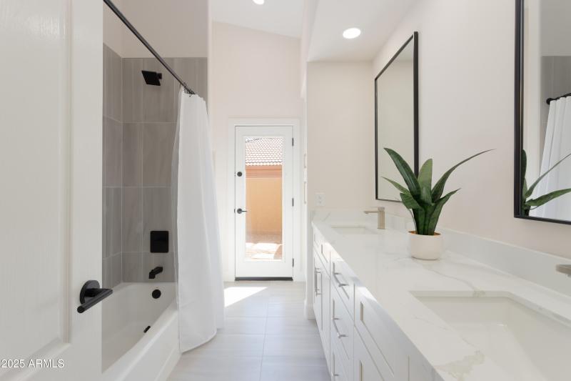 PropertyImageCo_12225ECortezDr_WEB-28