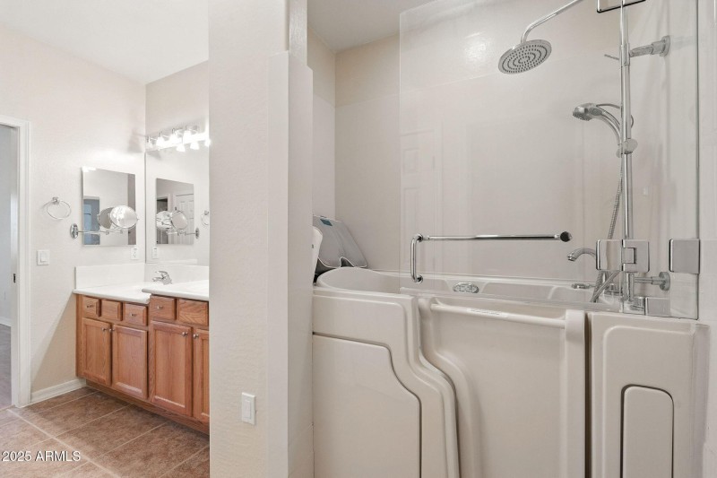 Primary Bath with Walkin Tub