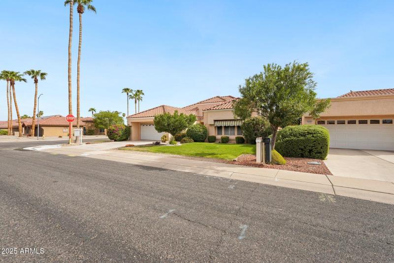 4-web-or-mls-W Desert Glen Dr-S0409-004