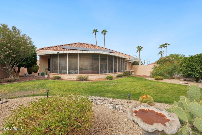 37-web-or-mls-W Desert Glen Dr-S0409-037