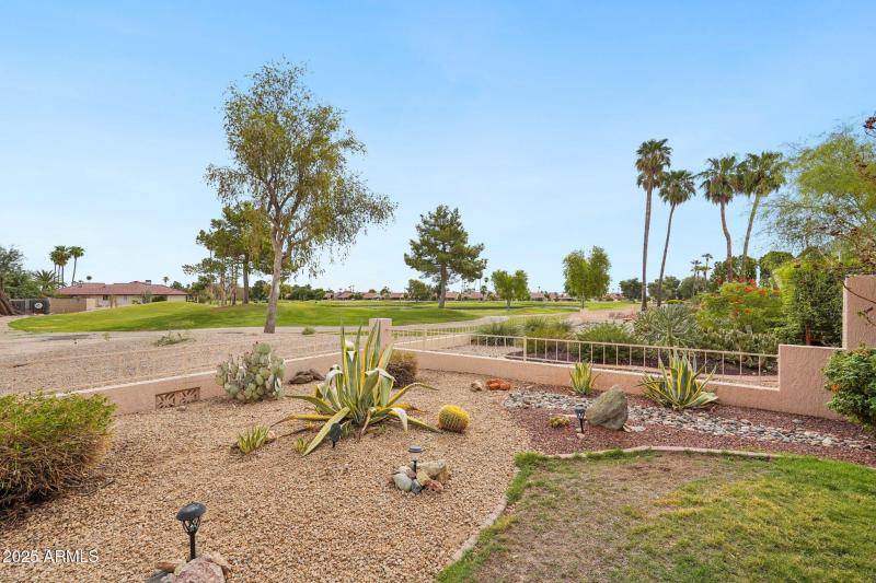 39-web-or-mls-W Desert Glen Dr-S0409-039