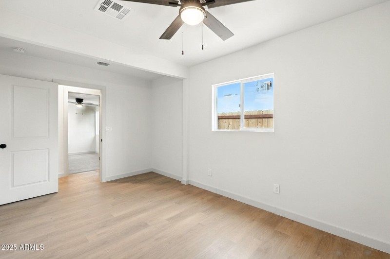 034_Guest Room 2