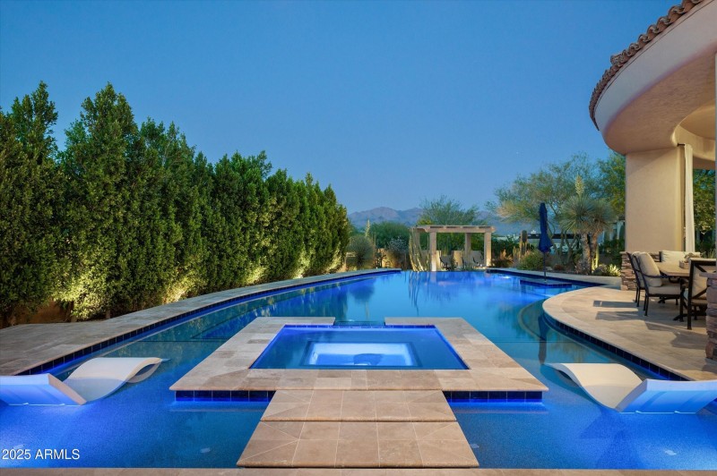 Oasis Style Landscaping