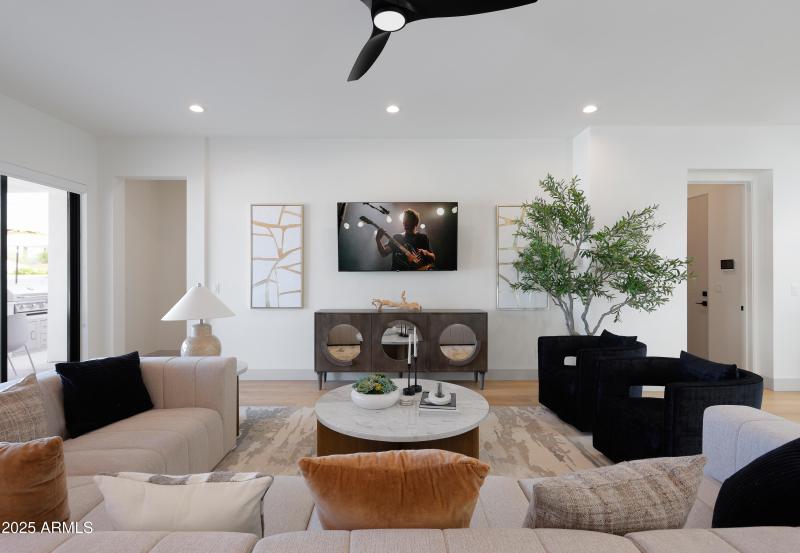 PropertyImageCo_4707N73rdSt_WEB-10