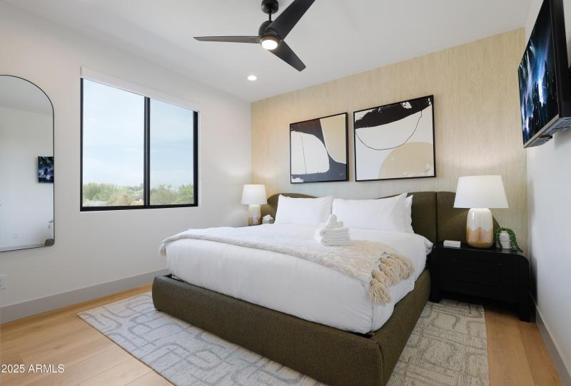 PropertyImageCo_4707N73rdSt_WEB-46