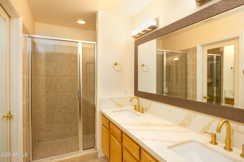 Earll new bathroom