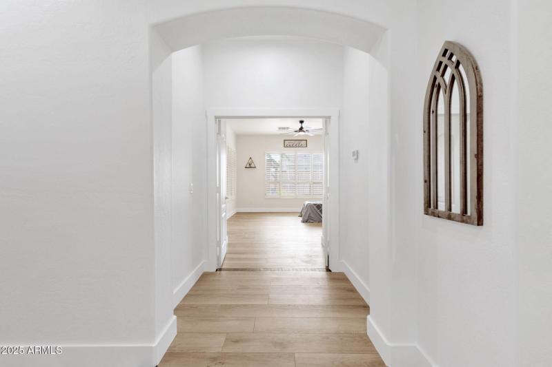 24-web-or-mls-17719-n-67th-ln