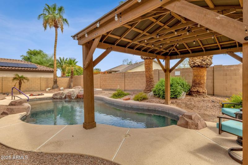 43-web-or-mls-17719-n-67th-ln