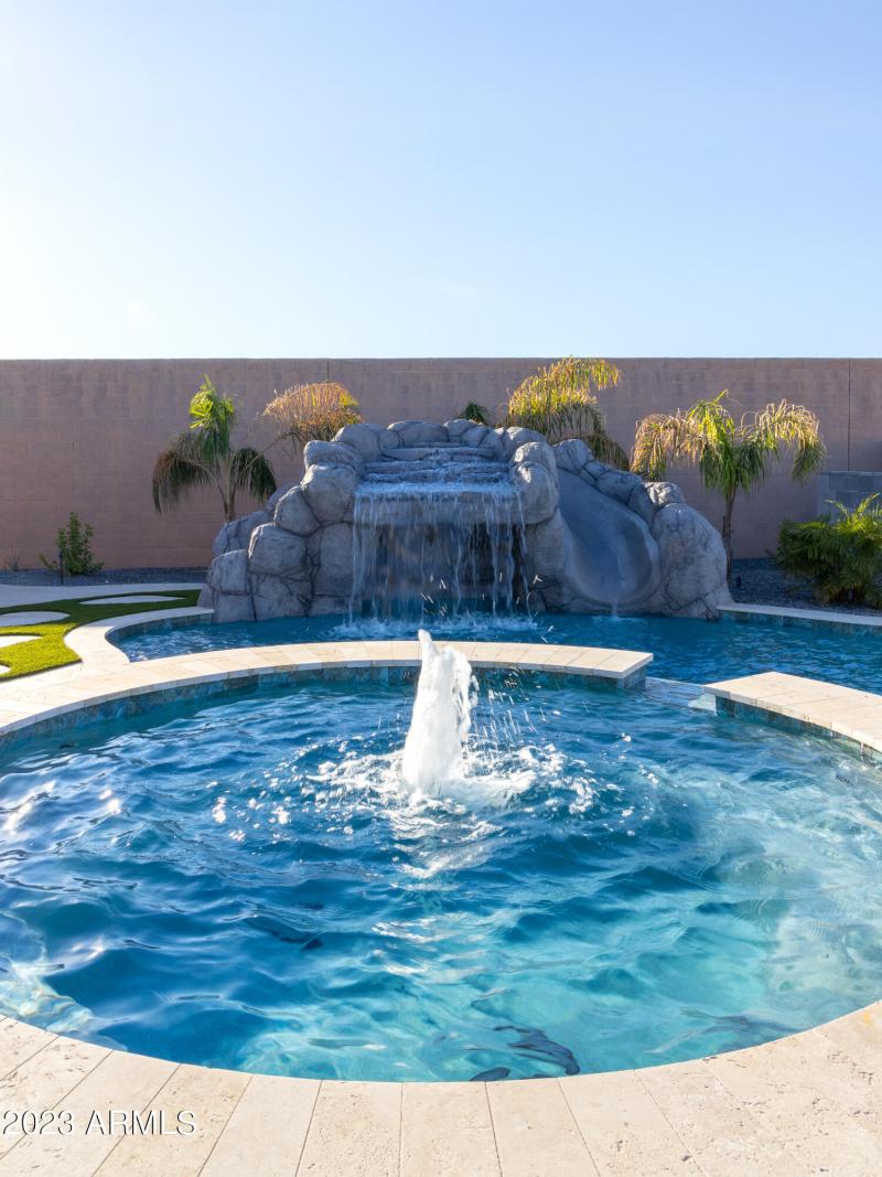 PropertyImageCo_13672N88thPl_WEB-13