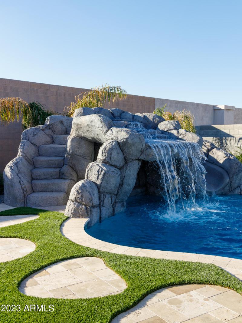 PropertyImageCo_13672N88thPl_WEB-8