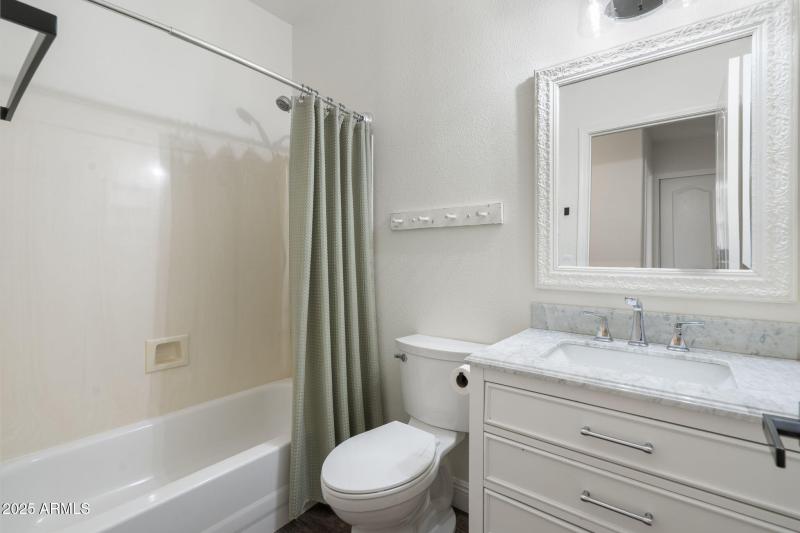 20-web-or-mls-QVB09264