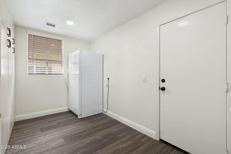 33-web-or-mls-QVB09312