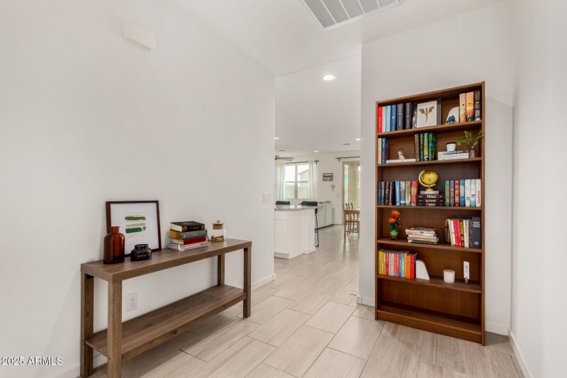 Wide hallway in entry