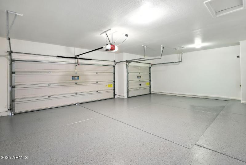 Epoxy Finish in 3-Car Garage
