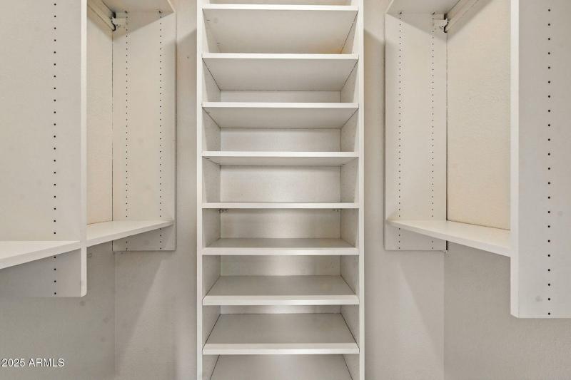 Primary Bedroom Walkin Closet