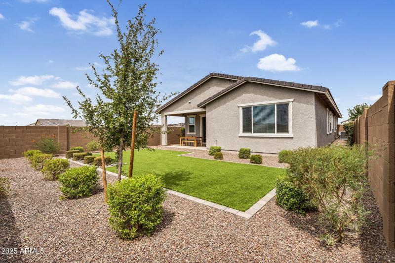 115-web-or-mls-Barrel Race-51 (2)