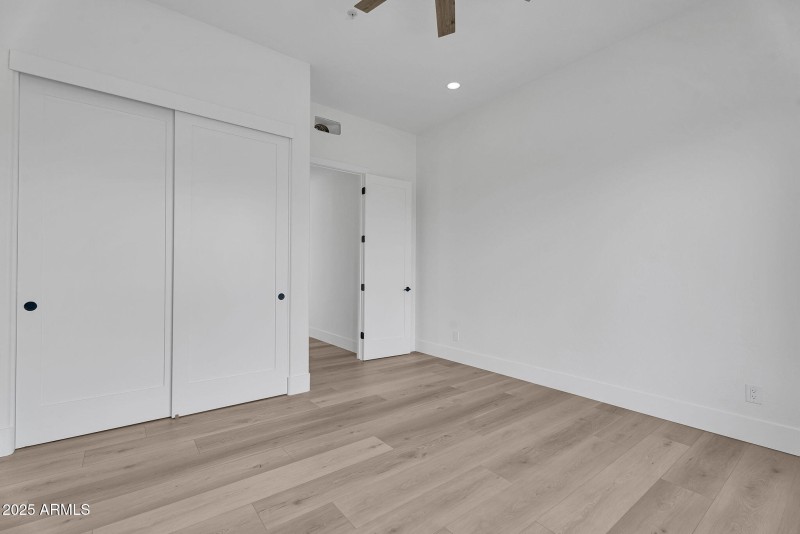 24-web-or-mls-6184 E Dusty Coyote Cir-24