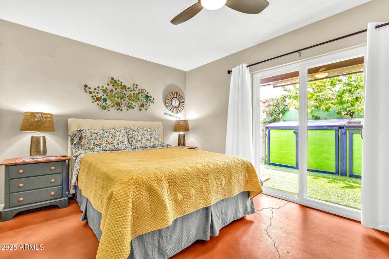 1124 E Driftwood Dr-26_(2048)