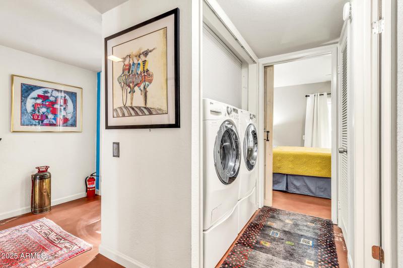 1124 E Driftwood Dr-30_(2048)