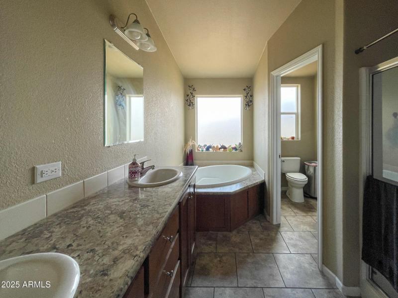 12 Master bathroom