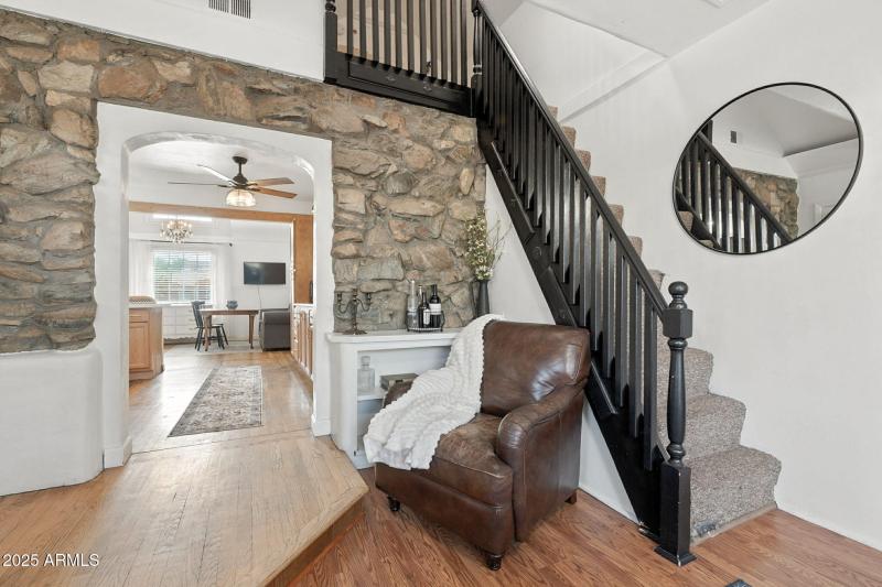 15-web-or-mls-Holly-15