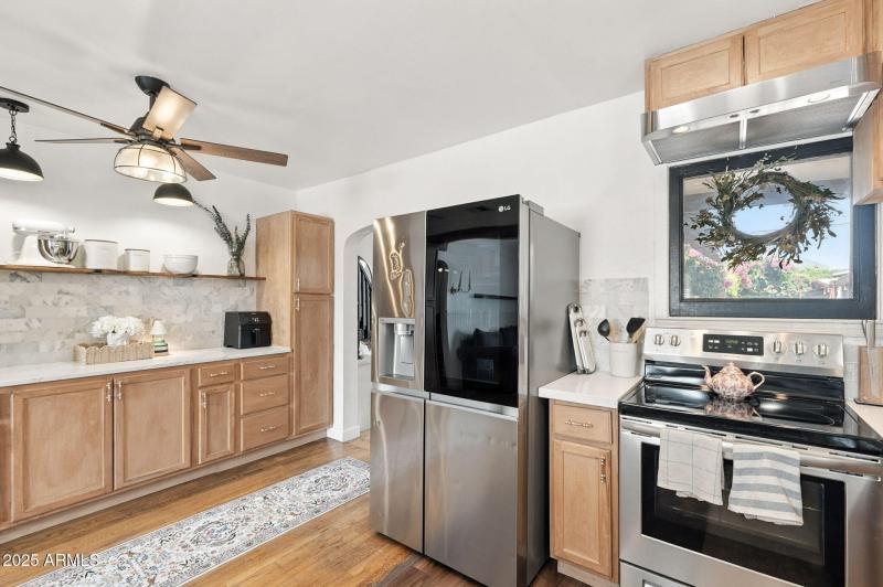 22-web-or-mls-Holly-22