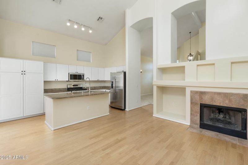 10-web-or-mls-DSC07379 copy